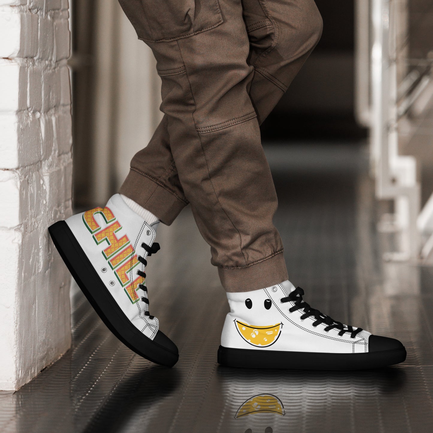 FREE SHIPPING - Avyskicks Men’s high top canvas shoes