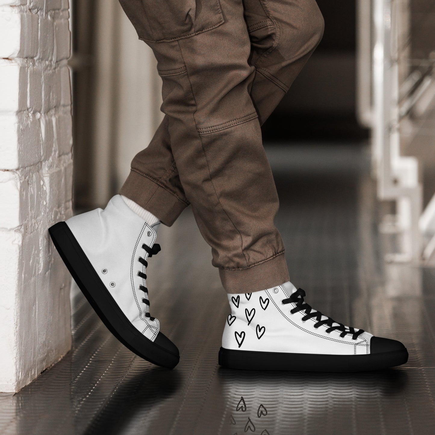 FREE SHIPPING- Avyskicks Men’s high top canvas shoes